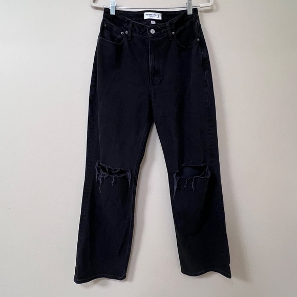 ABERCROMBIE CURVE LOVE HIGH RISE 90S RELAXED JEAN - BLACK DESTROY - Picture 4 of 6